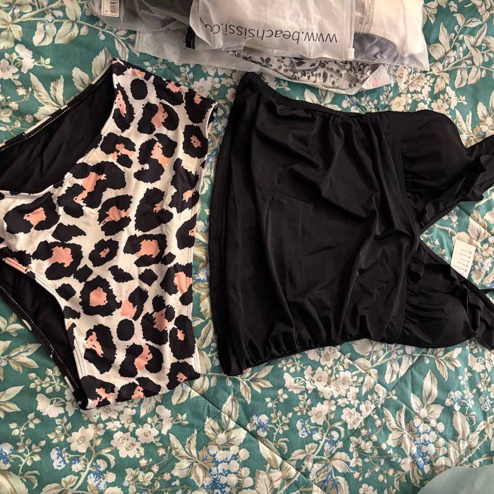 Chic Leopard and Black Bikini Set